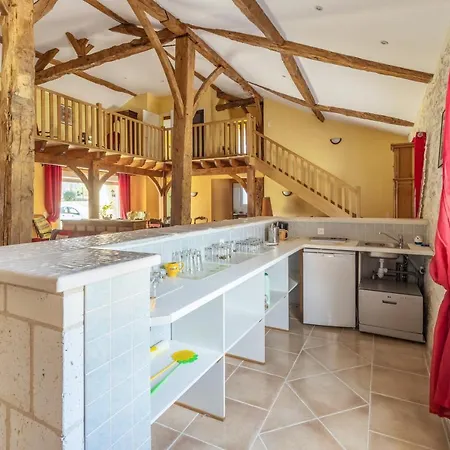 De 4 Chambres Avec Piscine Privee Jardin Clos Et Wifi A Meard De Gurcon Вилла *