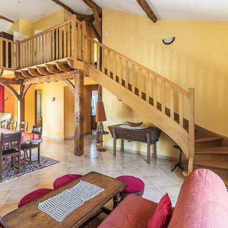 De 4 Chambres Avec Piscine Privee Jardin Clos Et Wifi A Meard De Gurcon Вилла