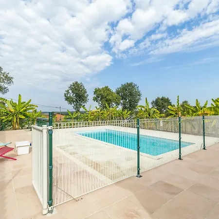 De 4 Chambres Avec Piscine Privee Jardin Clos Et Wifi A Meard De Gurcon Вилла *