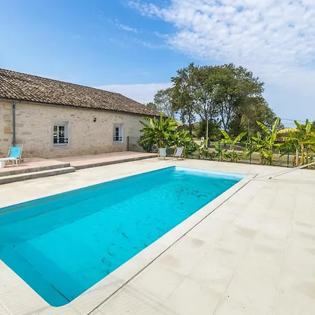 De 4 Chambres Avec Piscine Privee Jardin Clos Et Wifi A Meard De Gurcon *